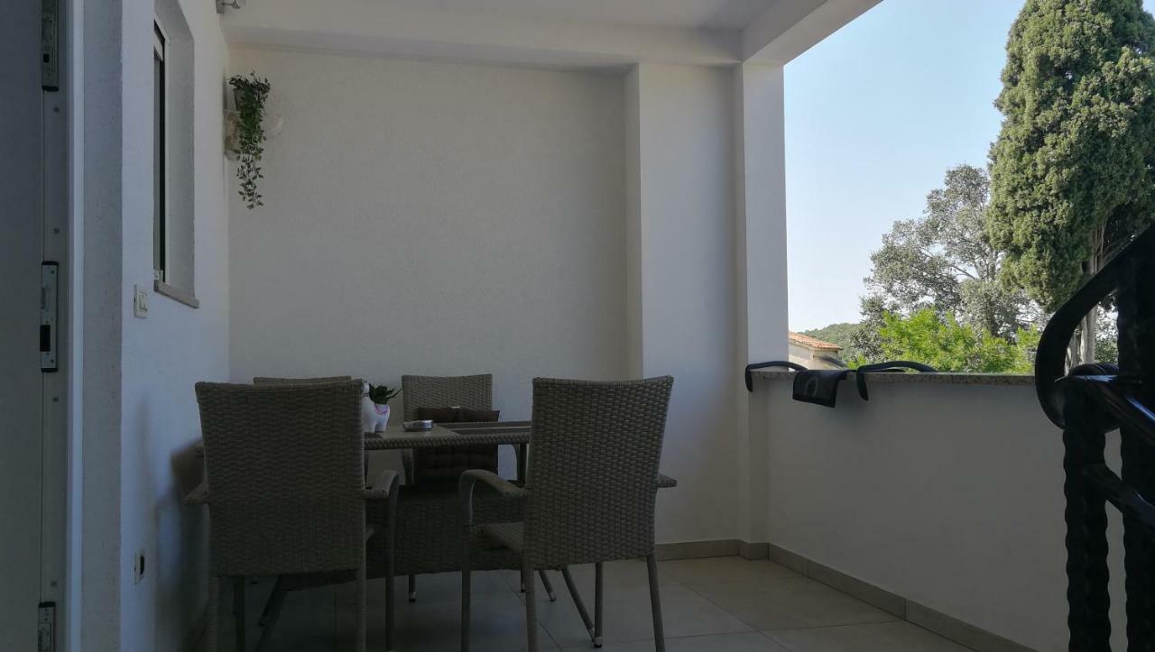 App Roko Apartment โปเรช ภายนอก รูปภาพ